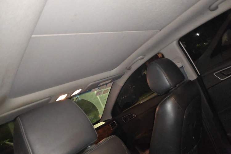 Used Hyundai Mistra 2014 1.8L Automatic Deluxe DLX Model Headliner