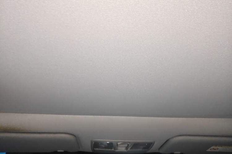 Used Hyundai Mistra 2014 1.8L Automatic Deluxe DLX Model Headliner