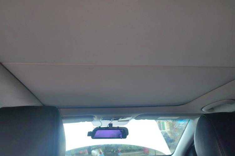 Used Hyundai Mistra 2014 1.8L Automatic Smart GLS Headliner