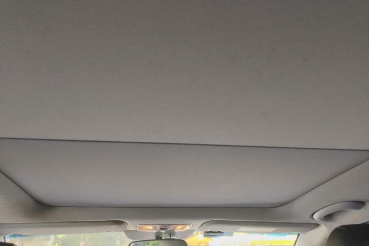 Used Hyundai Mistra 2014 1.8L Automatic Smart GLS Headliner