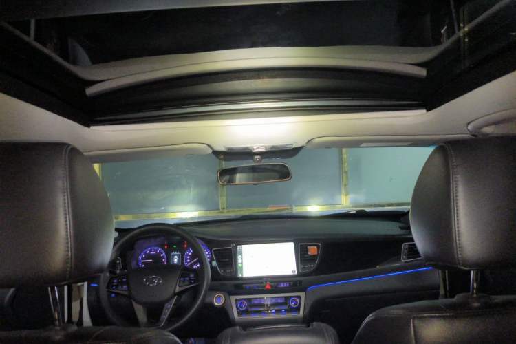 Used Hyundai Mistra 2014 1.8L Automatic Smart GLS Headliner