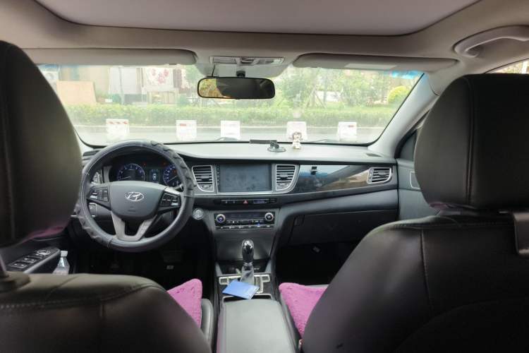Used Hyundai Mistra 2014 1.8L Automatic Smart GLS Headliner