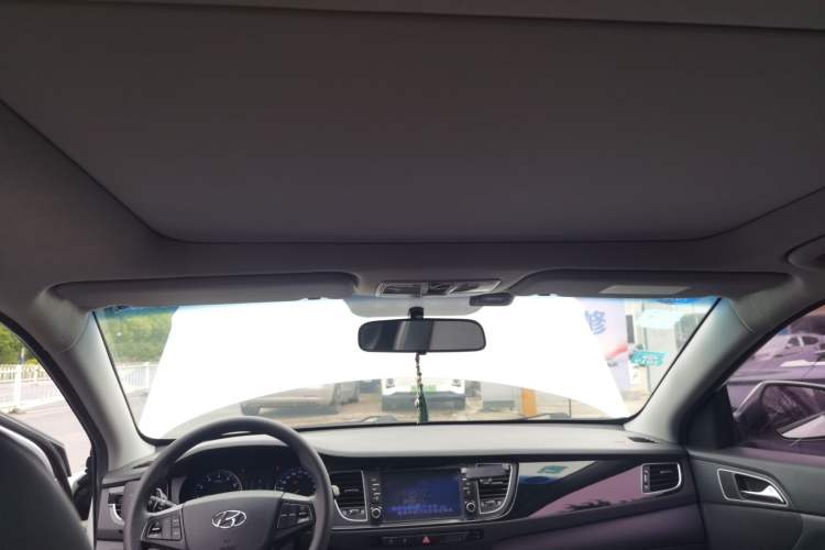 Used Hyundai Mistra 2014 1.8L Automatic Smart GLS Headliner