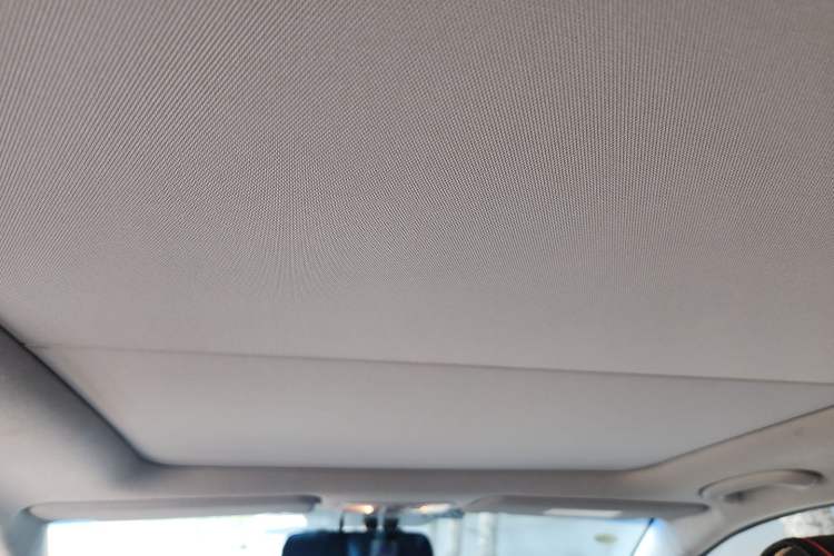 Used Hyundai Mistra 2014 1.8L Automatic Deluxe DLX Model Headliner