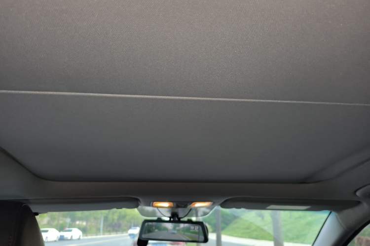Used Hyundai Mistra 2014 1.8L Automatic Deluxe DLX Model Headliner