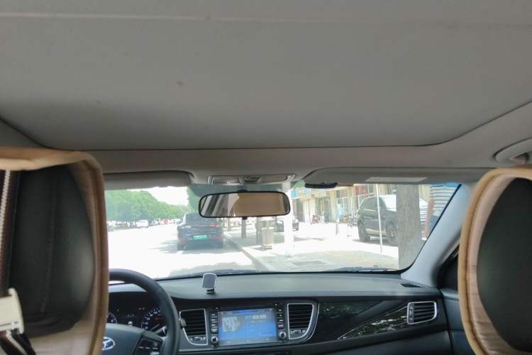 Used Hyundai Mistra 2014 1.8L Automatic Deluxe DLX Model Headliner