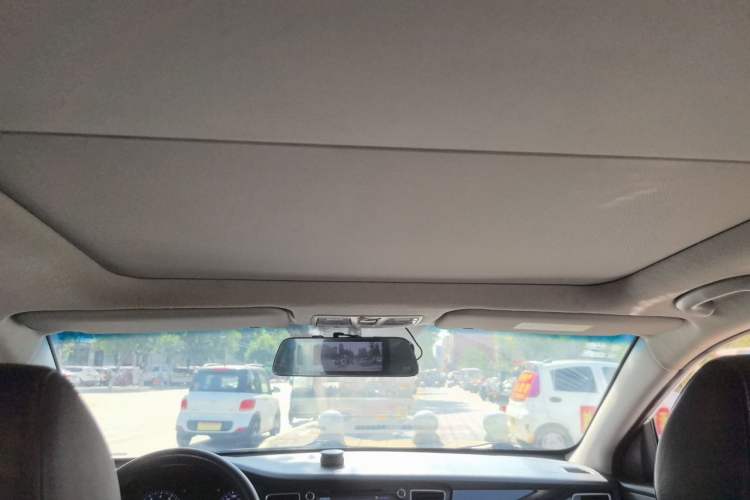 Used Hyundai Mistra 2014 1.8L Automatic Smart GLS Headliner