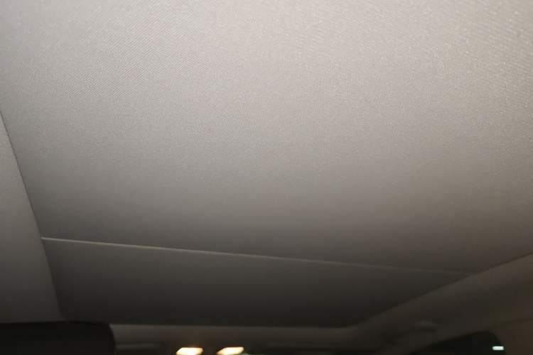 Used Hyundai Mistra 2014 1.8L Automatic Smart GLS Headliner