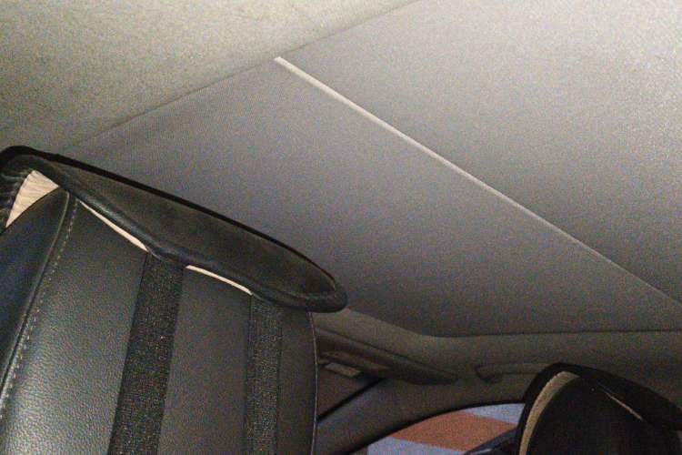 Used Hyundai Mistra 2014 1.8L Automatic Smart GLS Headliner
