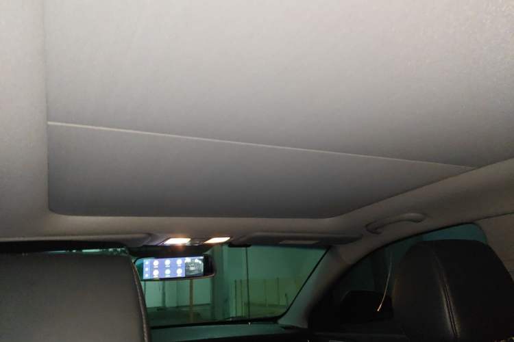 Used Hyundai Mistra 2014 1.8L Automatic Smart GLS Headliner