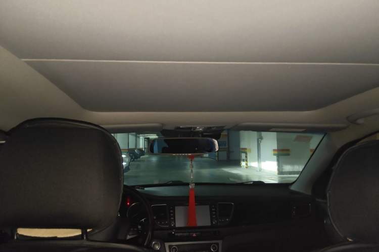 Used Hyundai Mistra 2014 1.8L Automatic Smart GLS Headliner