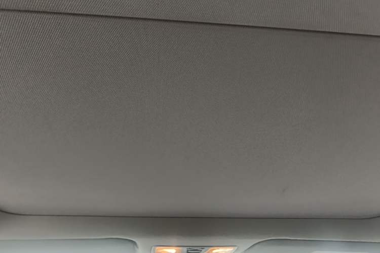 Used Hyundai Mistra 2014 1.8L Automatic Smart GLS Headliner