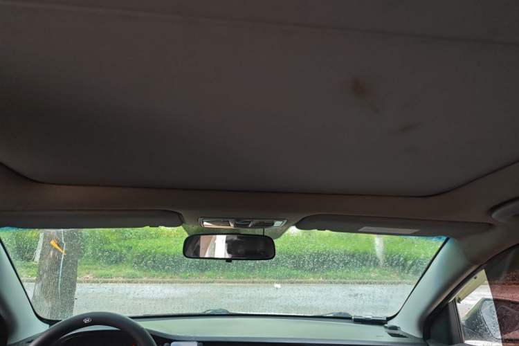 Used Hyundai Mistra 2014 1.8L Automatic Smart GLS Headliner