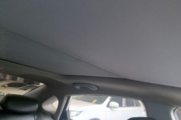 Used Hyundai Mistra 2014 1.8L Automatic Smart GLS Headliner