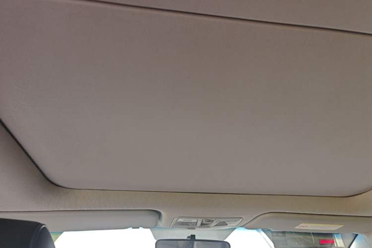 Used Hyundai Mistra 2014 1.8L Automatic Smart GLS Headliner