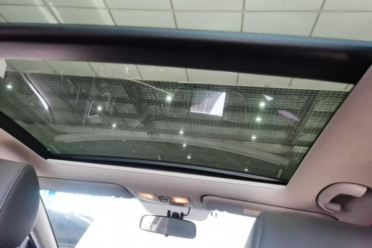 Used Hyundai Mistra 2014 1.8L Automatic Smart GLS Headliner