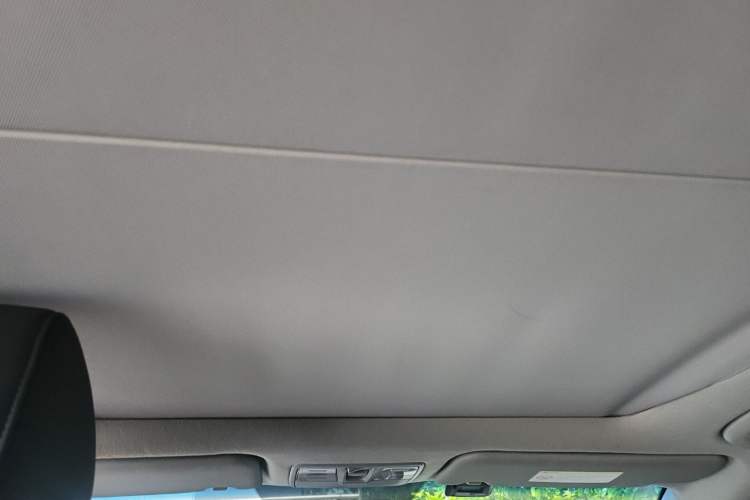 Used Hyundai Mistra 2014 1.8L Automatic Deluxe DLX Model Headliner