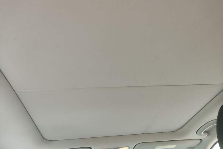Used Hyundai Mistra 2014 1.8L Automatic Deluxe DLX Model Headliner