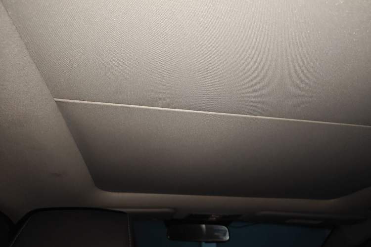 Used Hyundai Mistra 2014 1.8L Automatic Smart GLS Headliner