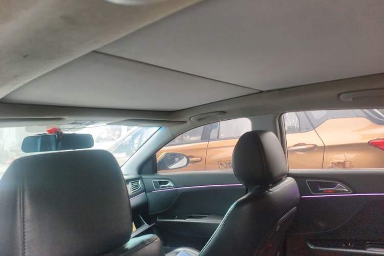 Used Hyundai Mistra 2014 1.8L Automatic Smart GLS Headliner