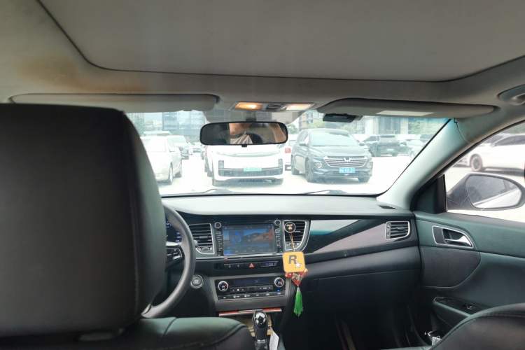 Used Hyundai Mistra 2014 1.8L Automatic Smart GLS Headliner
