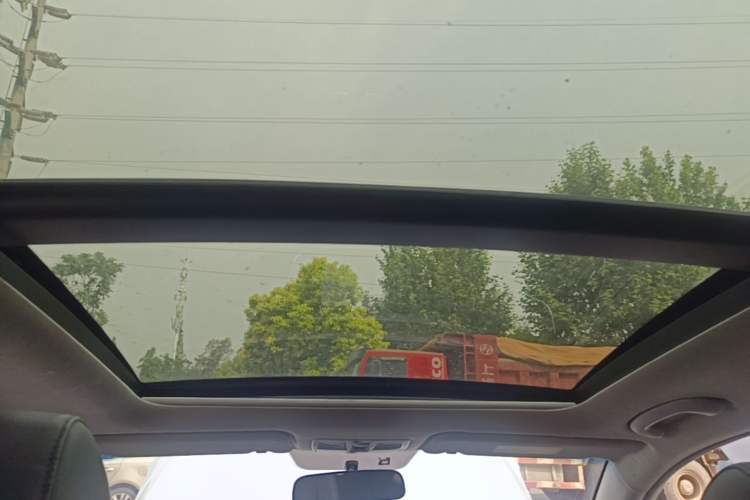 Used Hyundai Mistra 2014 1.8L Automatic Smart GLS Headliner