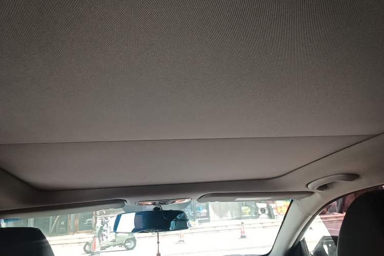 Used Hyundai Mistra 2014 1.8L Automatic Deluxe DLX Model Headliner