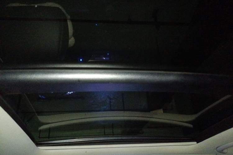 Used Hyundai Mistra 2014 1.8L Automatic Deluxe DLX Model Headliner
