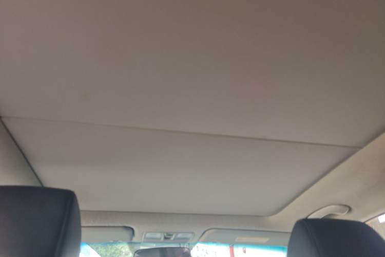 Used Hyundai Mistra 2014 1.8L Automatic Smart GLS Headliner