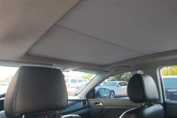 Used Hyundai Mistra 2014 1.8L Automatic Smart GLS Headliner