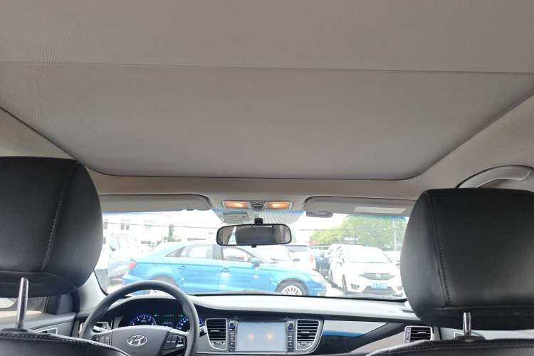 Used Hyundai Mistra 2014 1.8L Automatic Smart GLS Headliner
