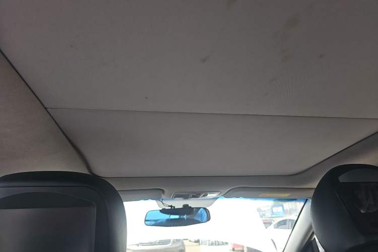 Used Hyundai Mistra 2014 1.8L Automatic Smart GLS Headliner