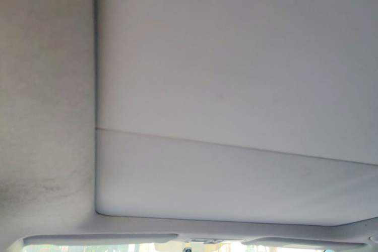 Used Hyundai Mistra 2014 1.8L Automatic Deluxe DLX Model Headliner