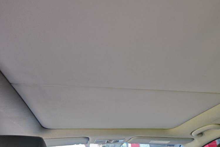Used Hyundai Mistra 2014 1.8L Automatic Smart GLS Headliner