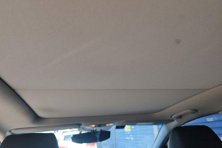 Used Hyundai Mistra 2014 1.8L Automatic Smart GLS Headliner