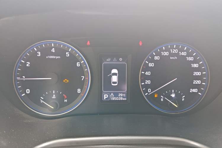 Used Hyundai Mistra 2014 1.8L Automatic Smart GLS Instrument Cluster