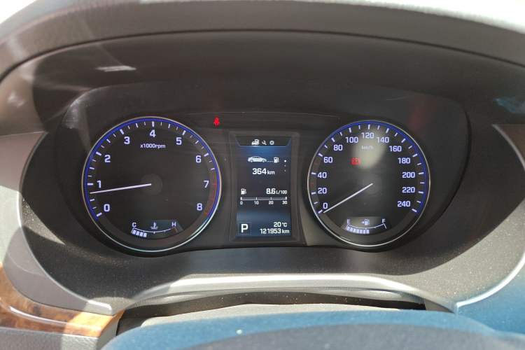 Used Hyundai Mistra 2014 1.8L Automatic Deluxe DLX Model Instrument Cluster