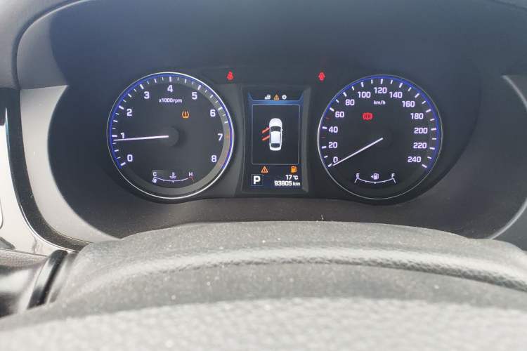 Used Hyundai Mistra 2014 1.8L Automatic Deluxe DLX Model Instrument Cluster