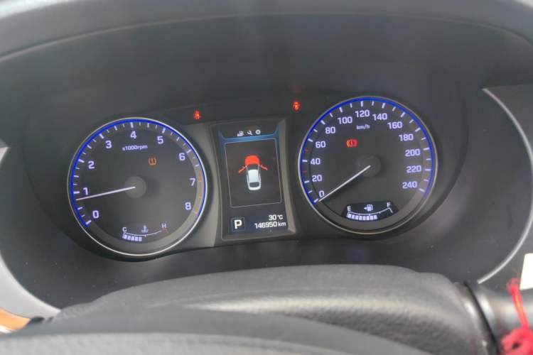Used Hyundai Mistra 2014 1.8L Automatic Deluxe DLX Model Instrument Cluster