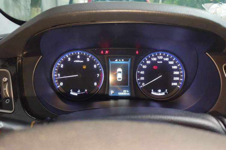 Used Hyundai Mistra 2014 1.8L Automatic Deluxe DLX Model Instrument Cluster