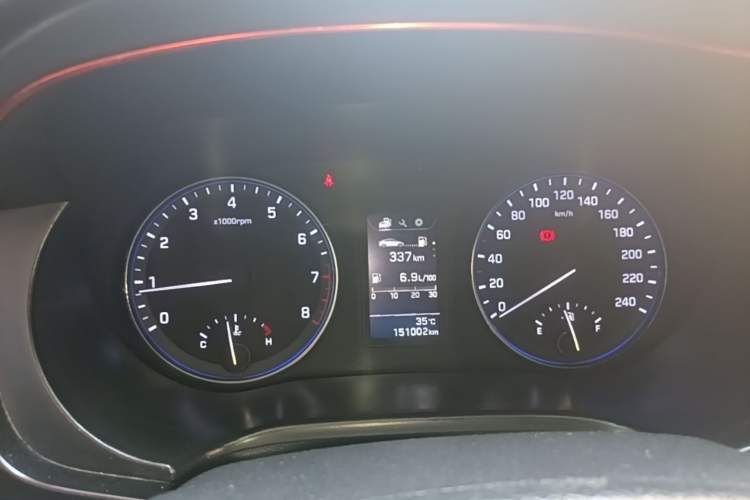 Used Hyundai Mistra 2014 1.8L Manual Comfort GL Model Instrument Cluster