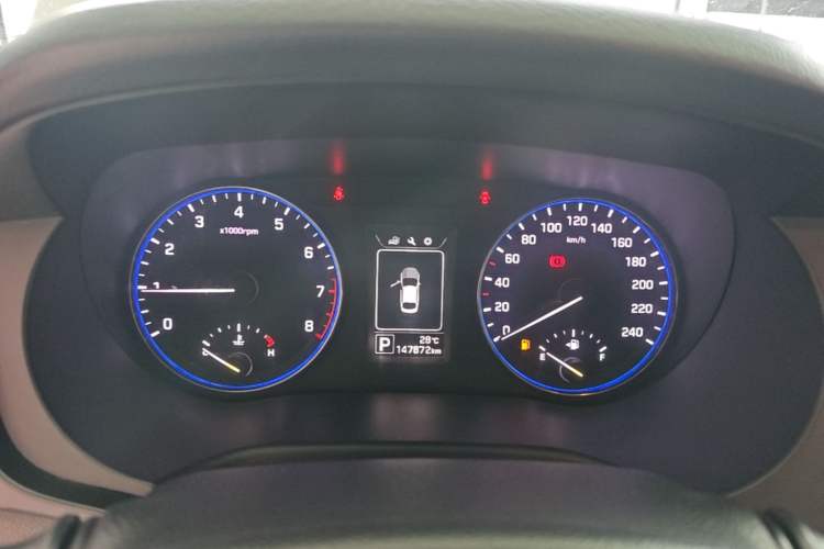 Used Hyundai Mistra 2014 1.8L Automatic Smart GLS Instrument Cluster