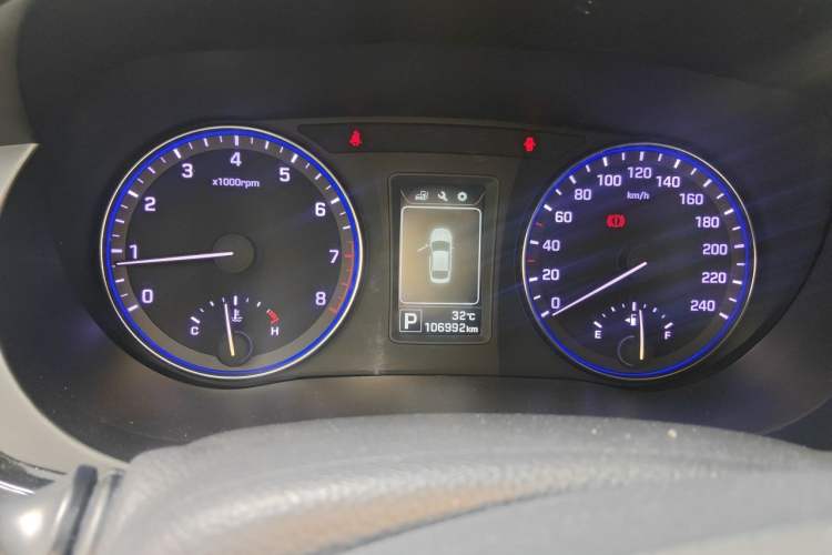 Used Hyundai Mistra 2014 1.8L Automatic Smart GLS Instrument Cluster