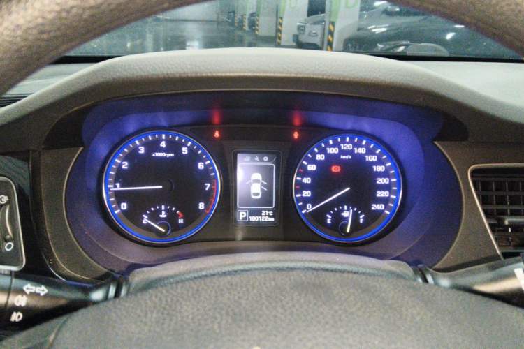 Used Hyundai Mistra 2014 1.8L Automatic Smart GLS Instrument Cluster