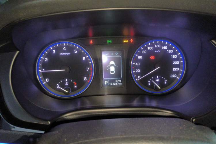 Used Hyundai Mistra 2014 1.8L Automatic Smart GLS Instrument Cluster