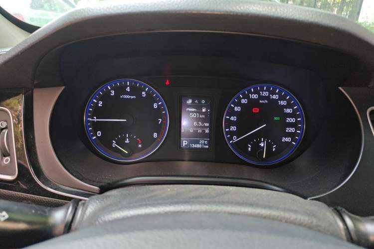 Used Hyundai Mistra 2014 1.8L Automatic Smart GLS Instrument Cluster