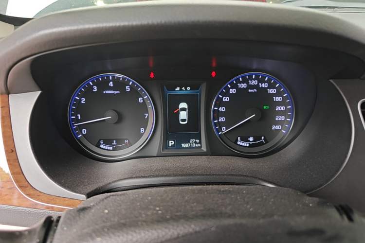 Used Hyundai Mistra 2014 1.8L Automatic Deluxe DLX Model Instrument Cluster