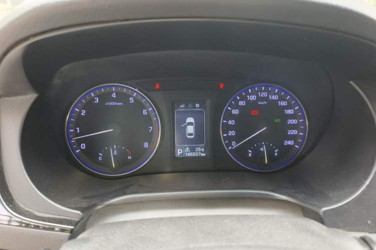 Used Hyundai Mistra 2014 1.8L Automatic Smart GLS Instrument Cluster
