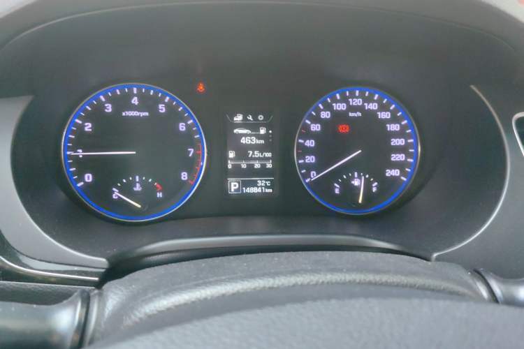 Used Hyundai Mistra 2014 1.8L Automatic Smart GLS Instrument Cluster