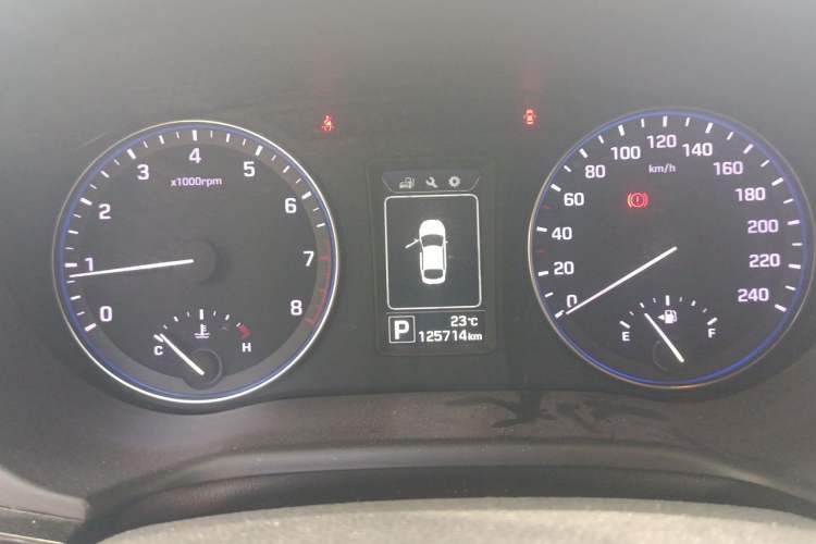 Used Hyundai Mistra 2014 1.8L Automatic Smart GLS Instrument Cluster